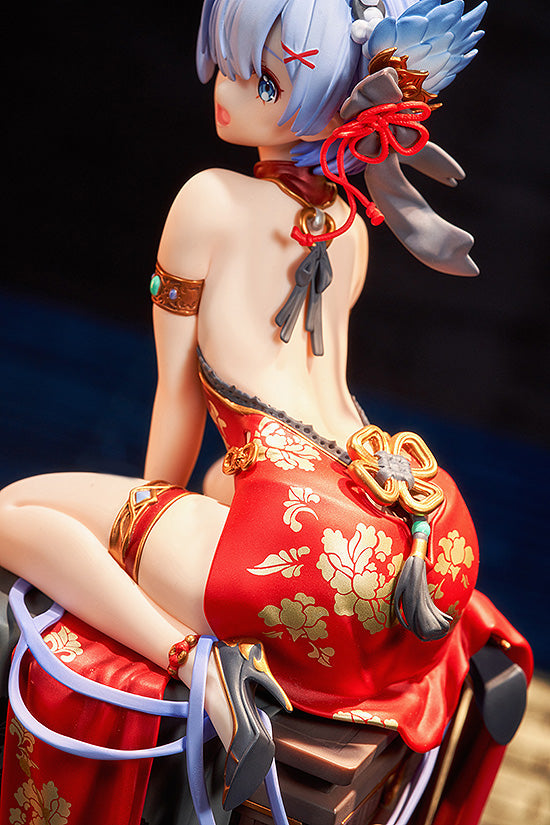 Rem : Graceful Beauty 2024 New Year ver 1/7 Scale Figure