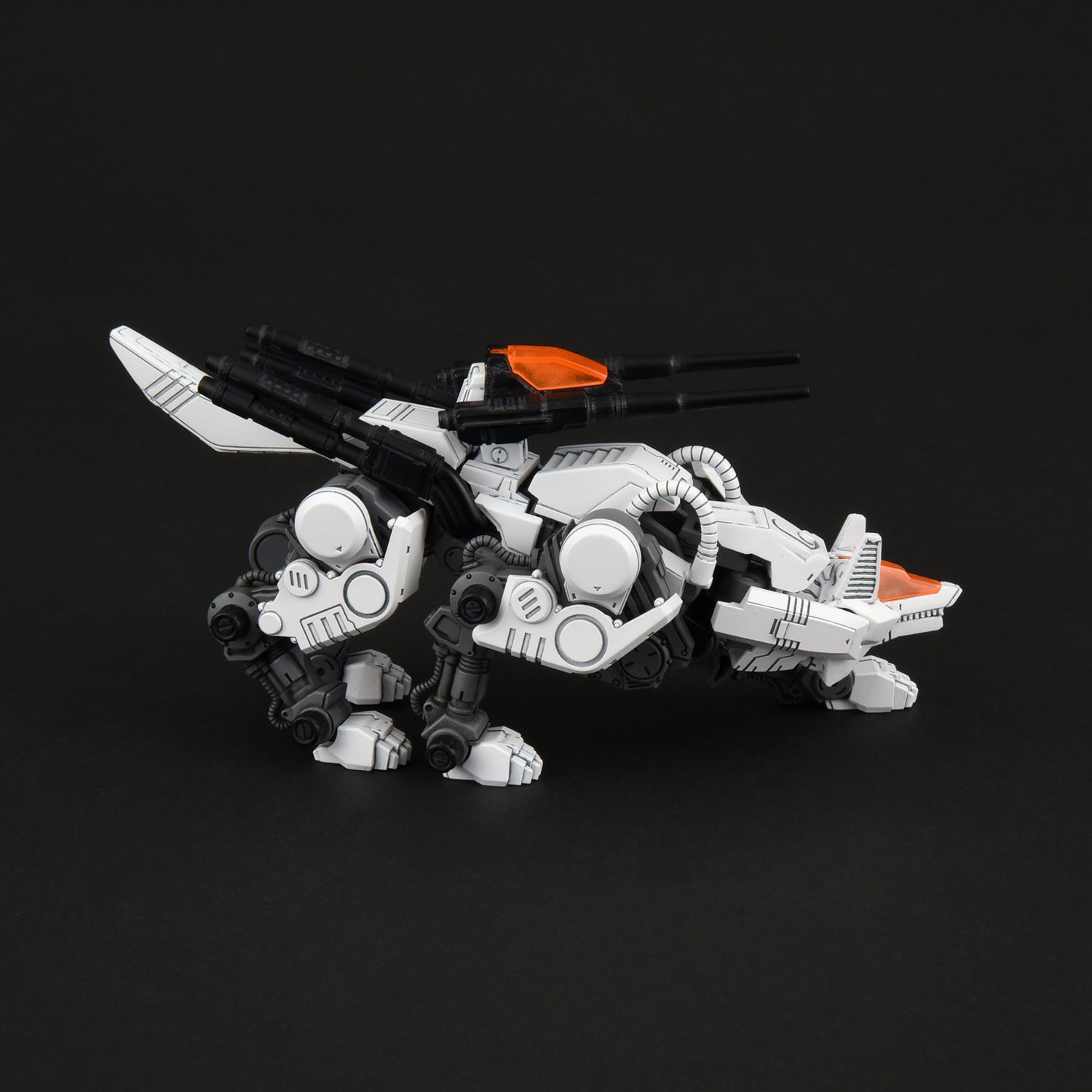 REALIZE MODEL ZOIDS RMZ-003 COMMAND WOLF