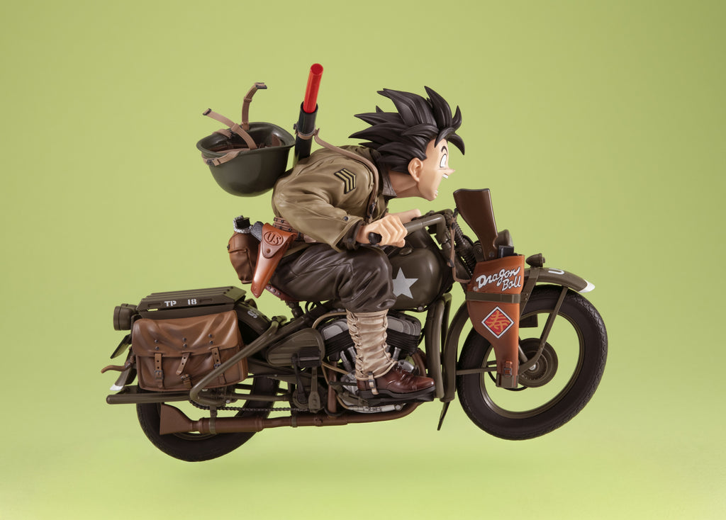 DESKTOP REAL McCOYEX Dragon Ball Z Son Goku & Bike