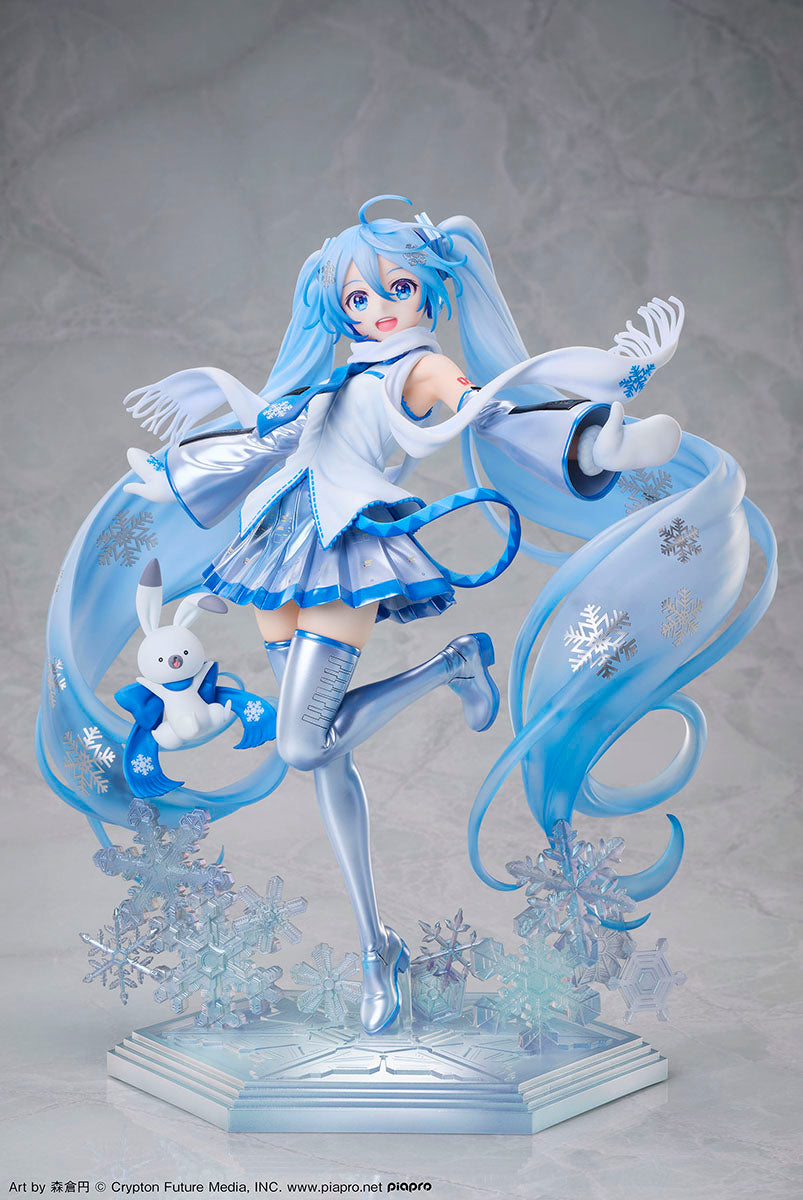 Character Vocal Series 01: Hatsune Miku Snow Miku Sky Town 10th Anniversary Ver. 1/7 Scale Figure