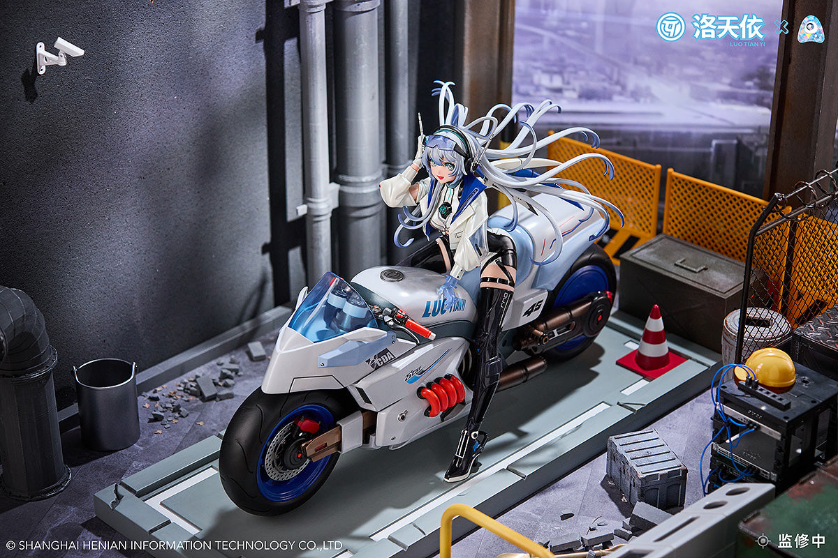 Vsinger Luo Tianyi Retro-Future Storm Driver Ver. 1/7 Complete Figure