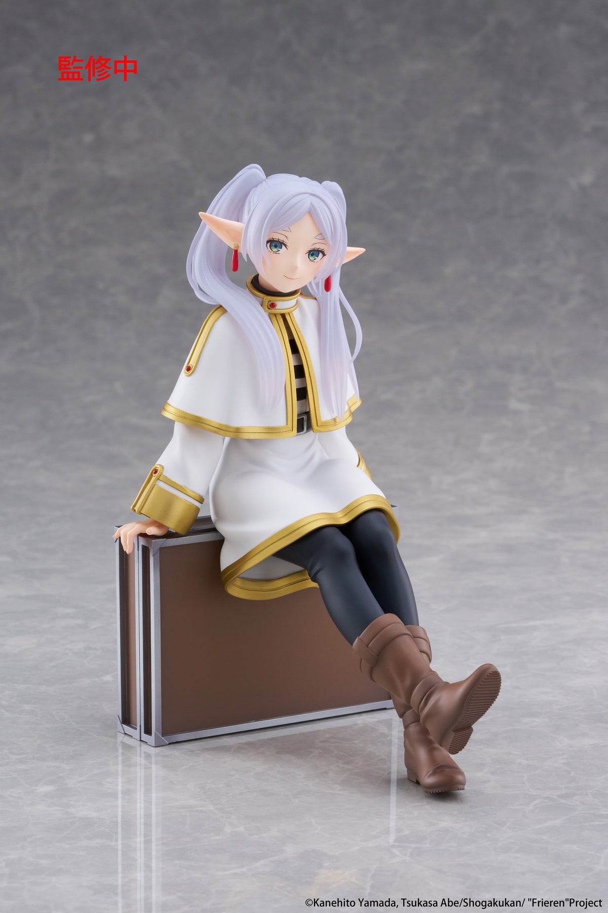 Frieren: Beyond Journey's End Desktop Cute Figure Frieren (Trunk Case Ver)