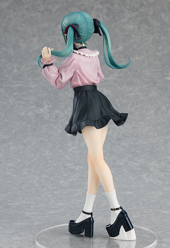 POP UP PARADE Hatsune Miku: The Vampire Ver L (rerun)