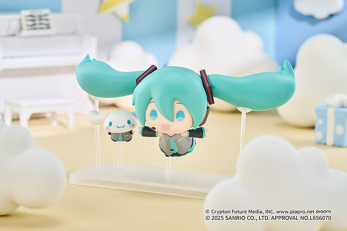 Hatsune Miku x Cinnamoroll Collectible Figure Hatsune Miku x Cinnamoroll (SET of 5pcs)