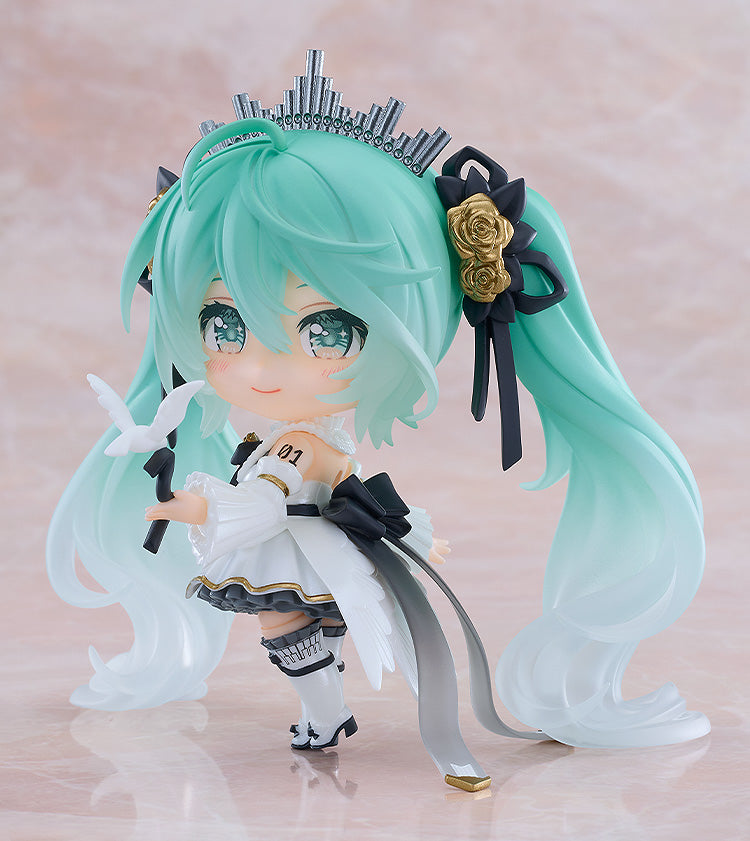 3079 Nendoroid Hatsune Miku Symphony : 10th Anniversary Ver