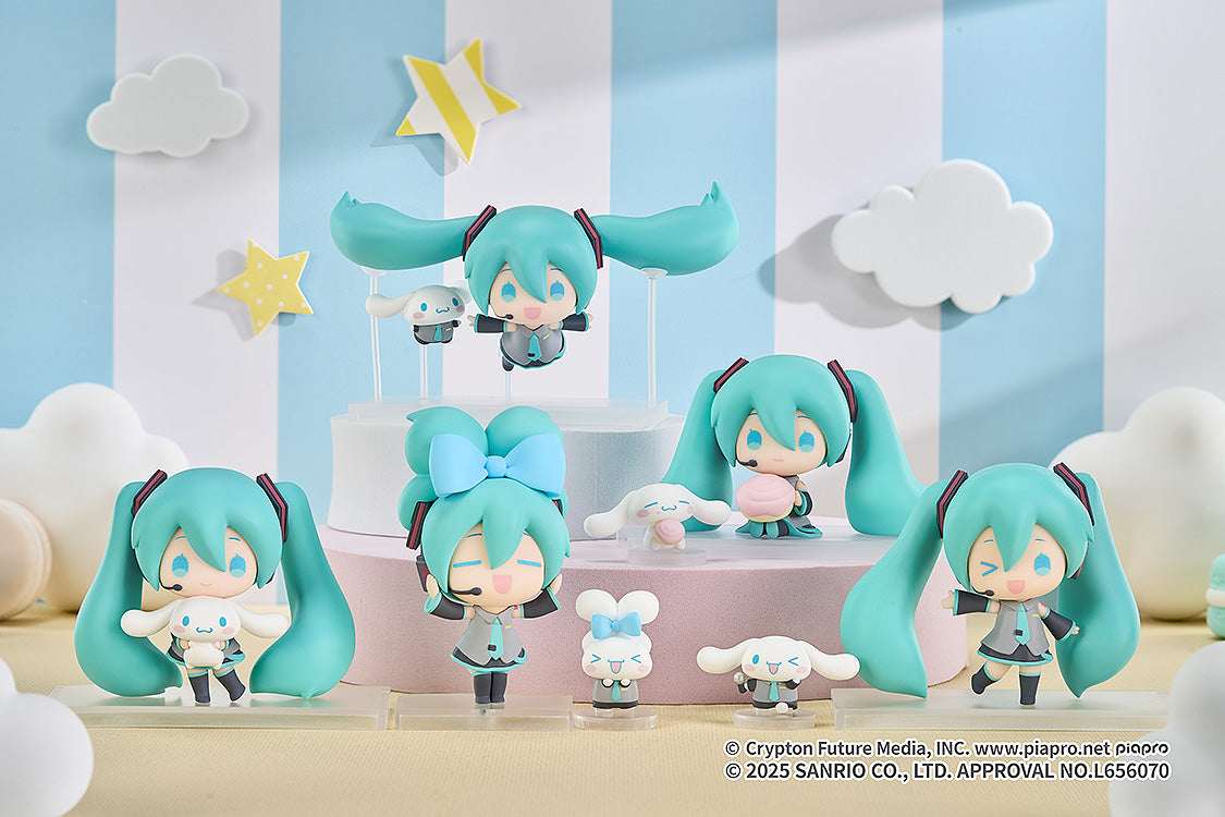 Hatsune Miku x Cinnamoroll Collectible Figure Hatsune Miku x Cinnamoroll (SET of 5pcs)