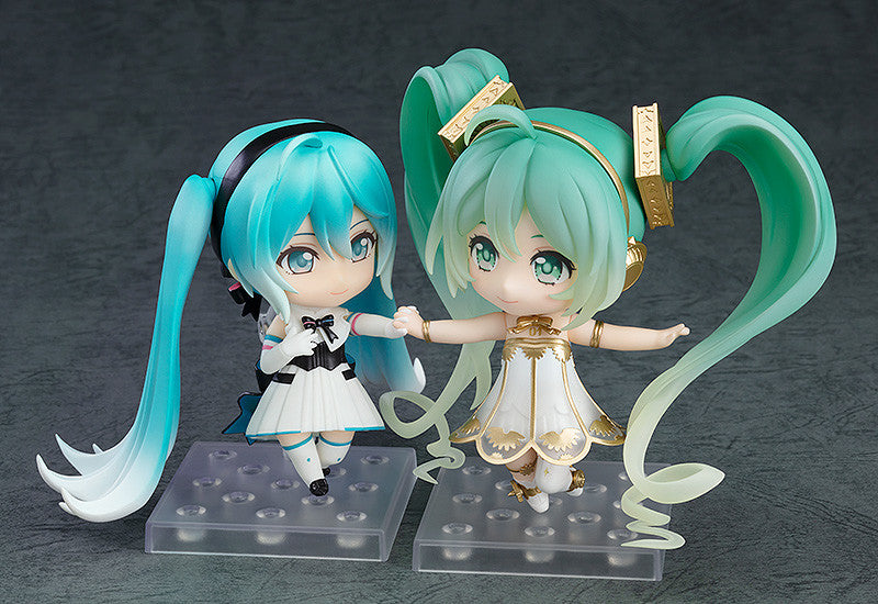 1538 Nendoroid Hatsune Miku: Symphony 5th Anniversary Ver (rerun)