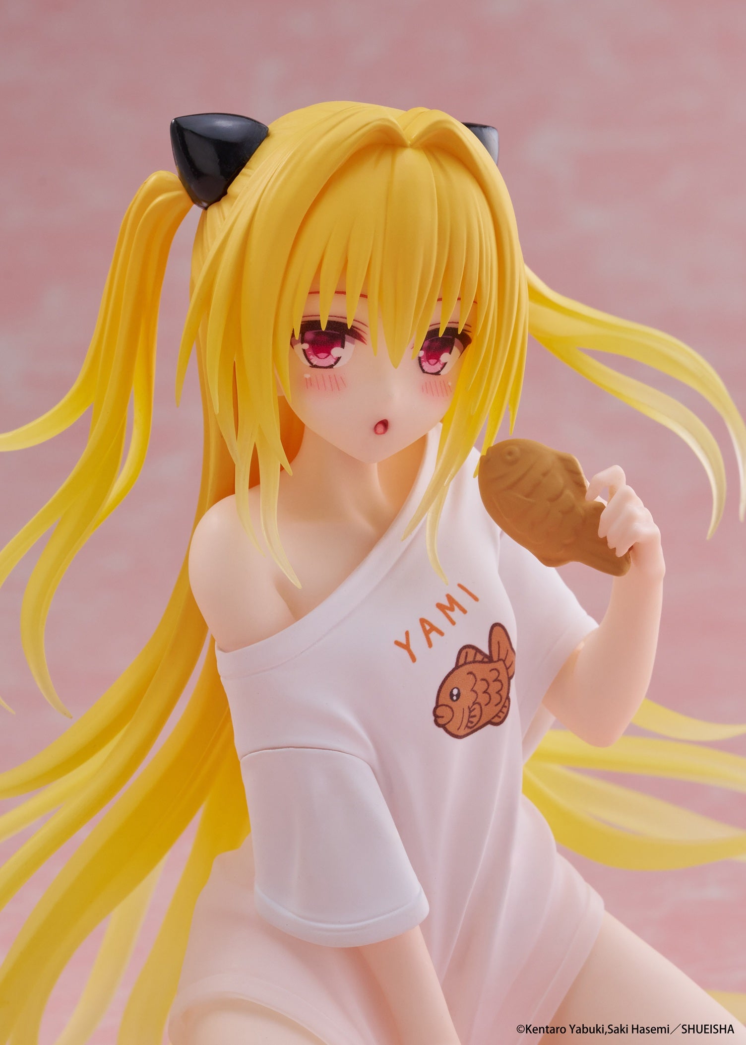 To Love-Ru Darkness Desktop Cute Figure Golden Darkness (Roomwear Ver.)