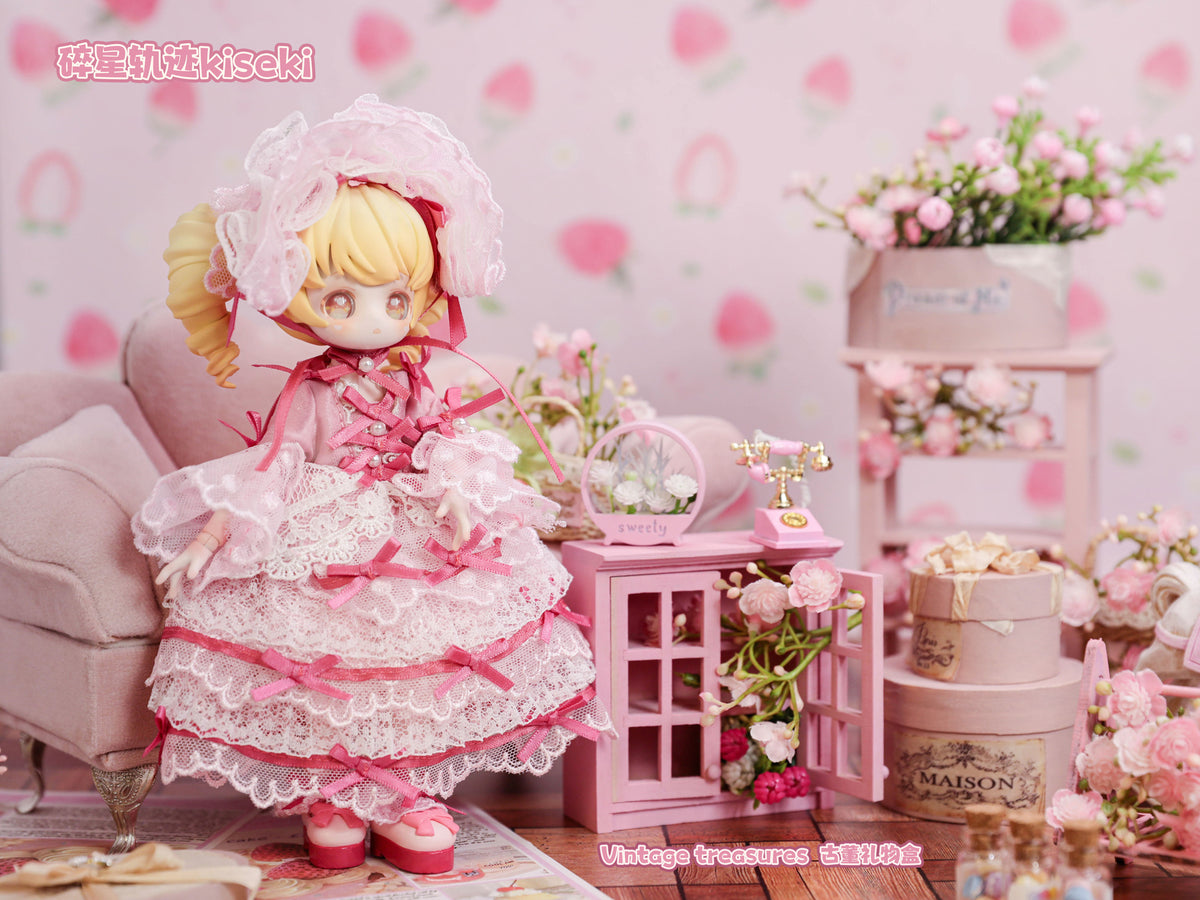 Vintage treasures Antique Gift Box (8 figures set)