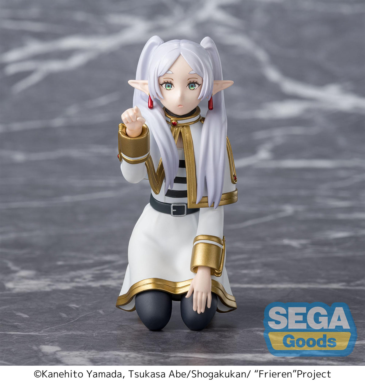 Frieren: Beyond Journey&#39;s End PM Perching Figure Frieren Poking Something