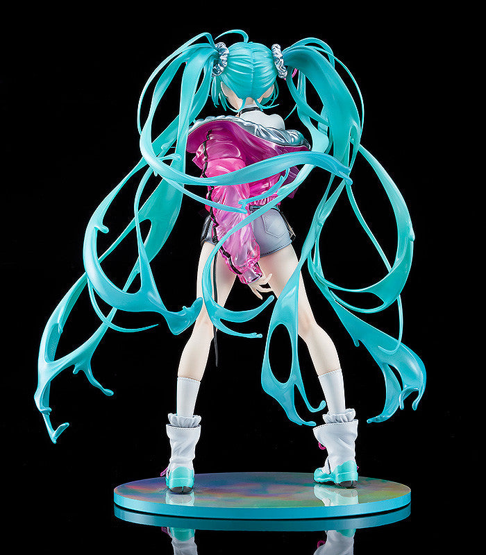 Hatsune Miku with SOLWA 1/7 Scale Figure (rerun)