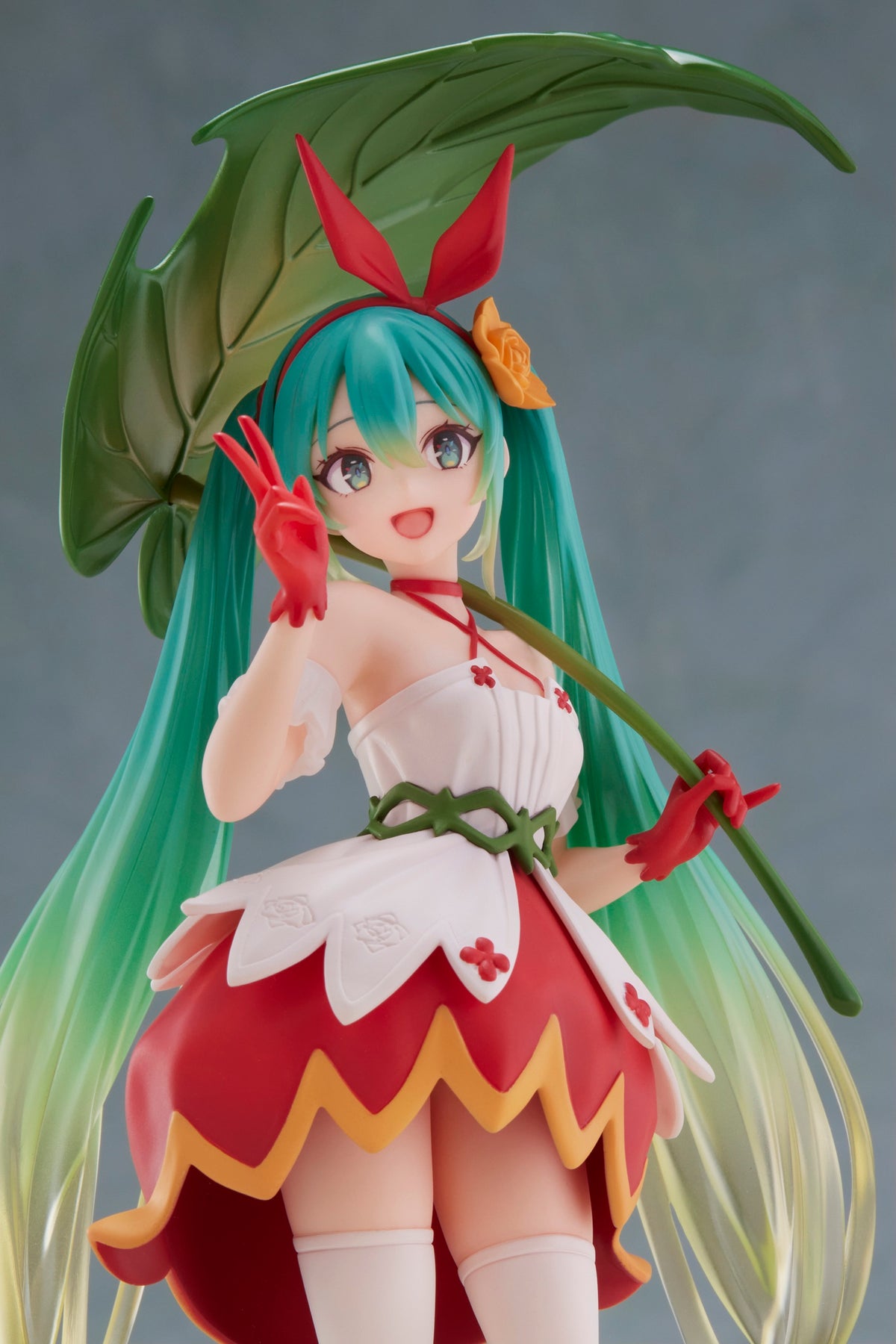 Character Vocal Series 01: Hatsune Miku Wonderland Figure Thumbelina