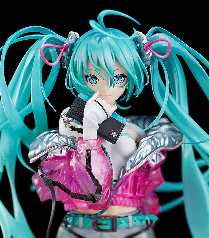 Hatsune Miku with SOLWA 1/7 Scale Figure (rerun)