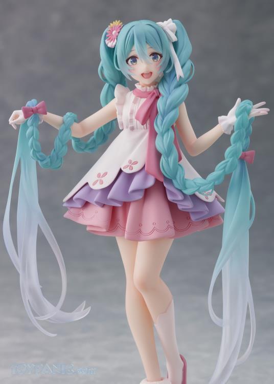 HATSUNE MIKU RAPUNZEL WONDERLAND FIGURE