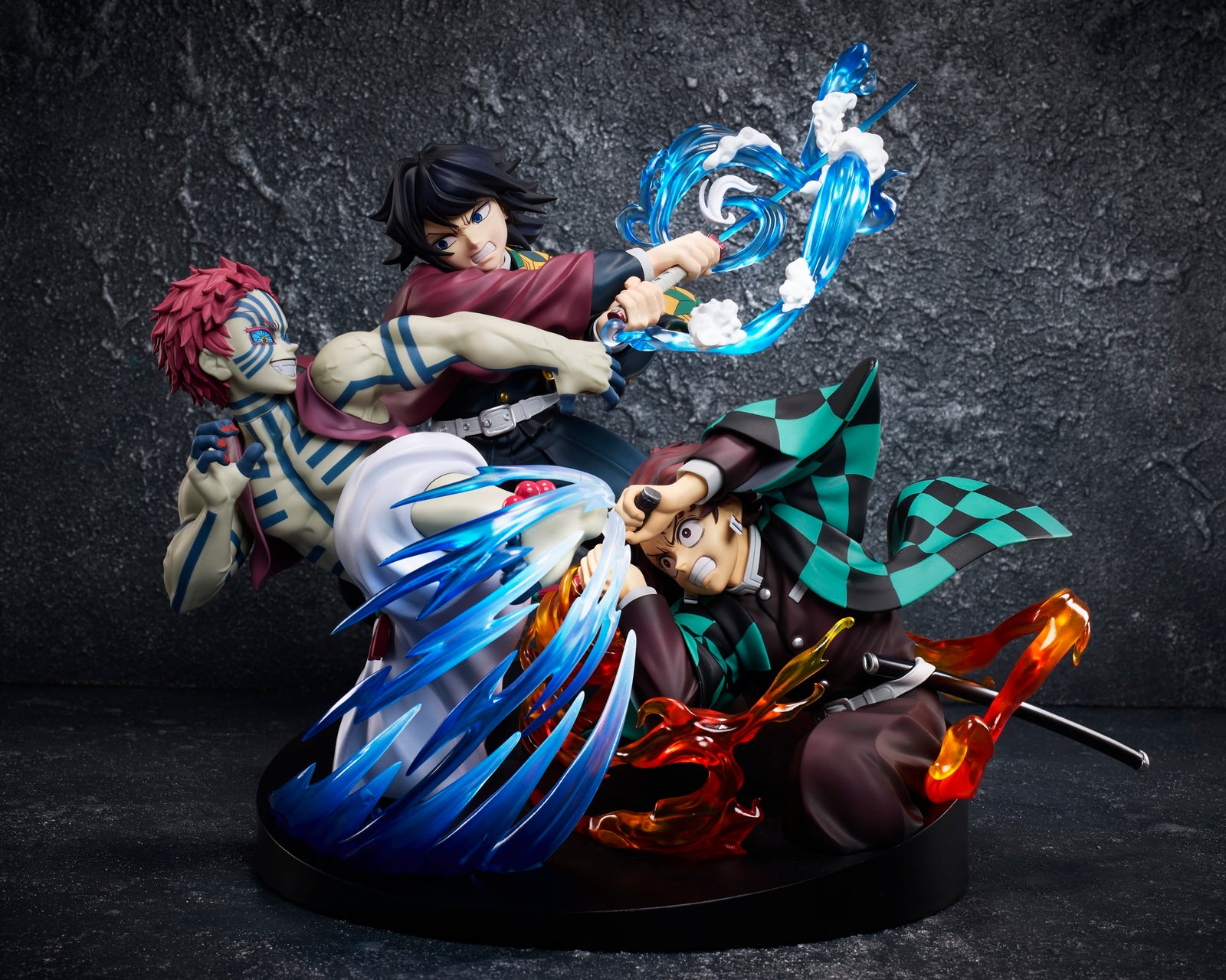 Demon Slayer : Kimetsu no Yaiba Tanjiro Kamado & Giyu Tomioka & Akaza Figure