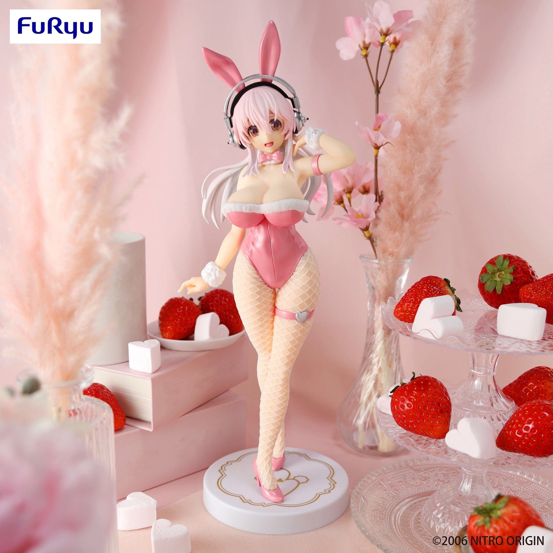 FURYU Corporation BiCute Bunnies Figure - SUPER SONICO Pink ver