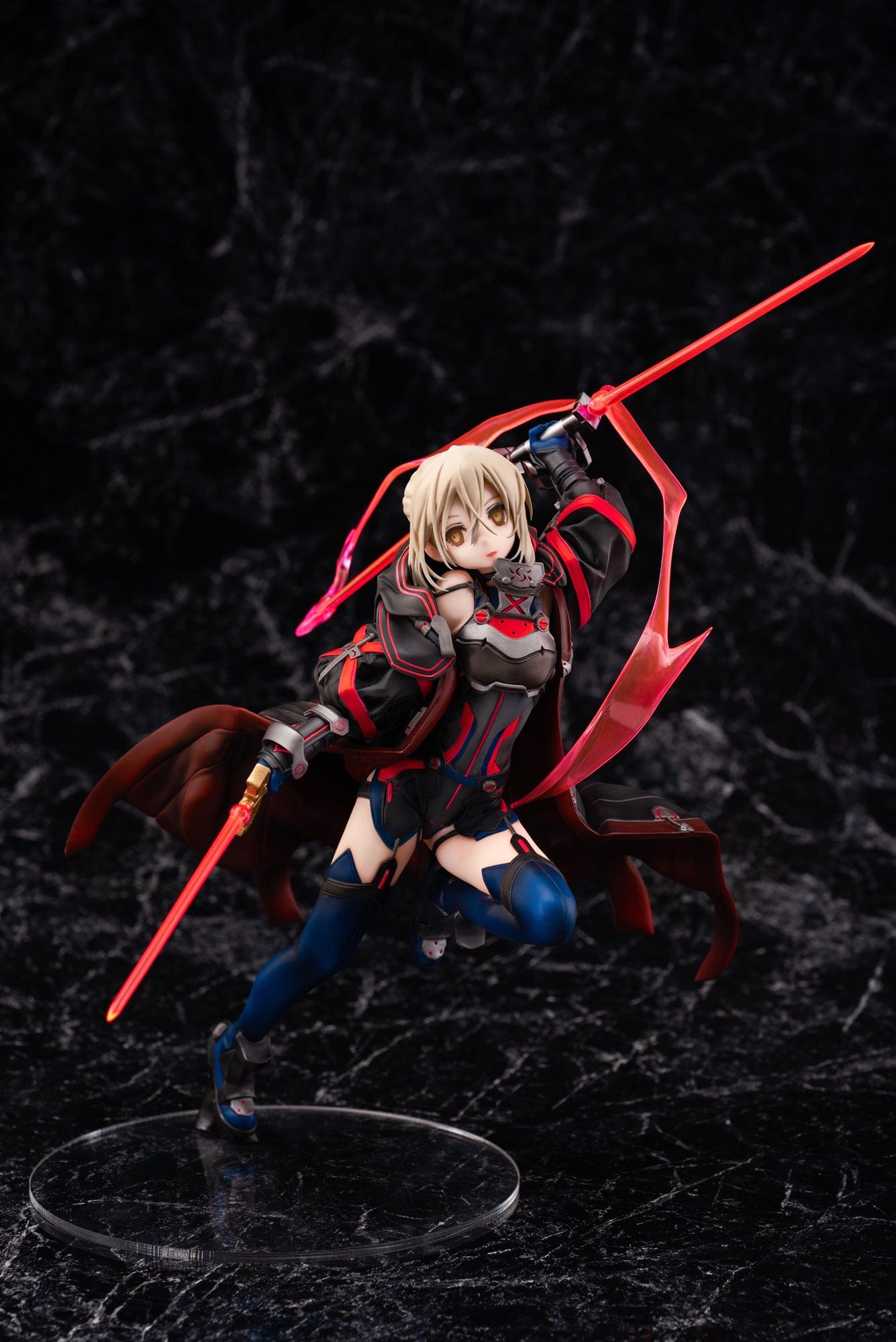 Aoshima Fate/Grand Order - Mysterious Heroine X Alter - 1/7th Scale Figure