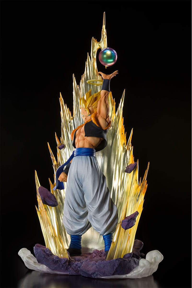 Bandai FIGUARTS Zero Dragon Ball Z : Super Saiyan Gogeta Fusion Reborn