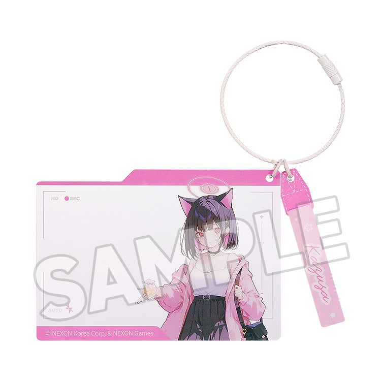 Blue Archive Holiday Saunter Series Acrylic Keychain (KAZUSA)