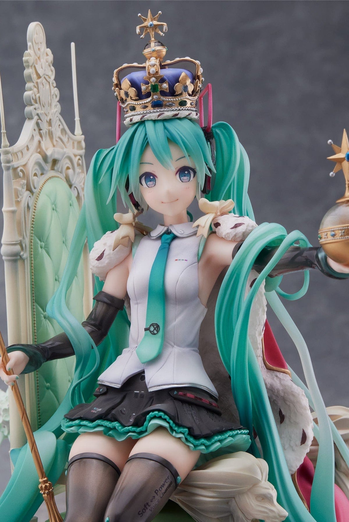 TAITO Spiritale Hatsune Miku 39's Special Day Ver. 1/7 Scale Figure