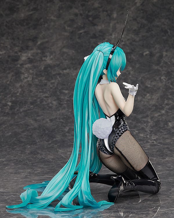 FREEing Hatsune Miku : Bunny Ver / Art by SanMuYYB 1/4 Scale Figure