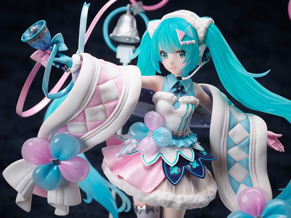 FURYU HATSUNE MIKU MAGICAL MIRAI 2020 Winter Festival Ver. 1/7 Scale Figure