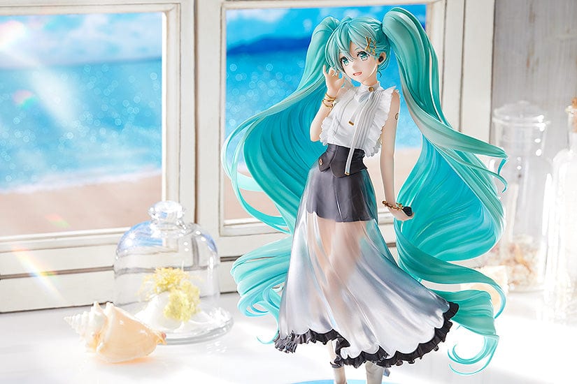 Good Smile Company Hatsune Miku : NT Style Casual Wear Ver 1/6 Scale Figure