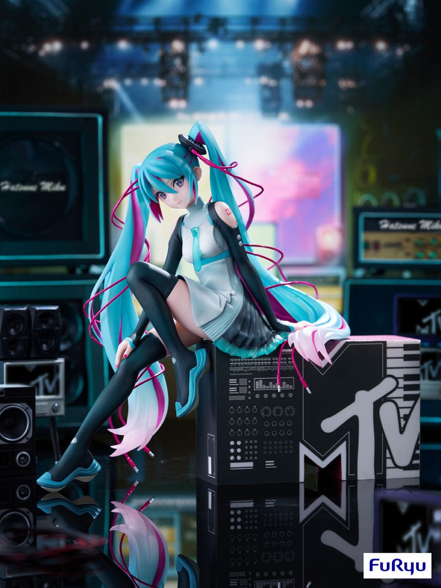 FURYU Corporation Hatsune Miku × MTV 1/7 Scale Figure