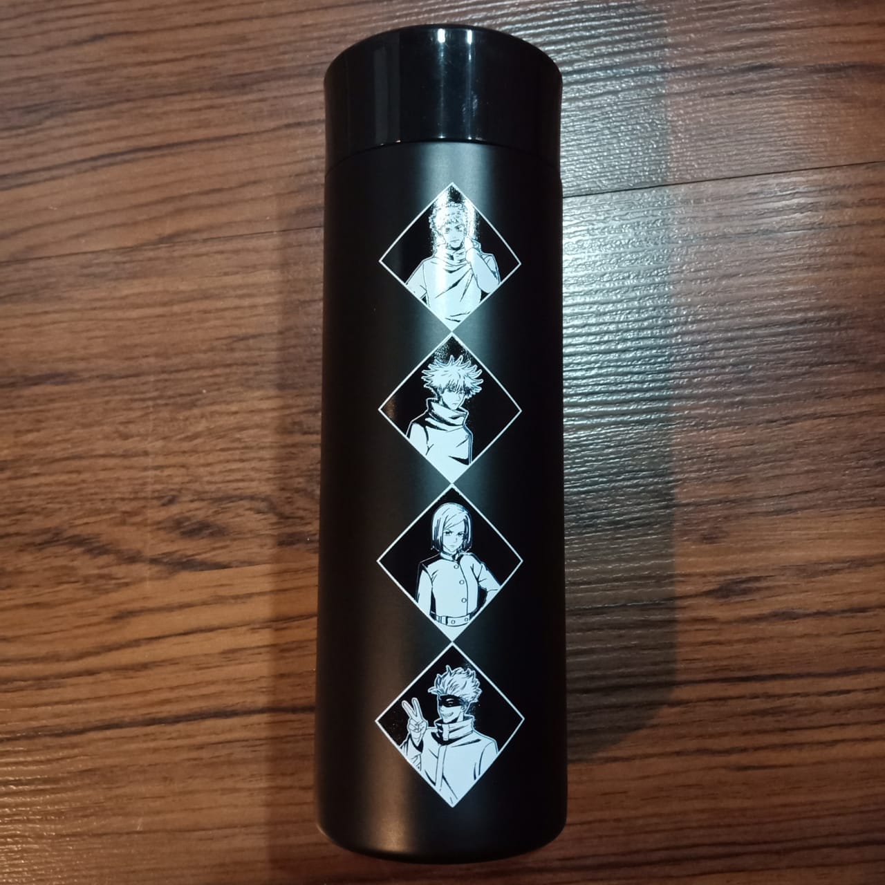 Medialink Jujutsu Kaisen Vacuum Insulated Bottle