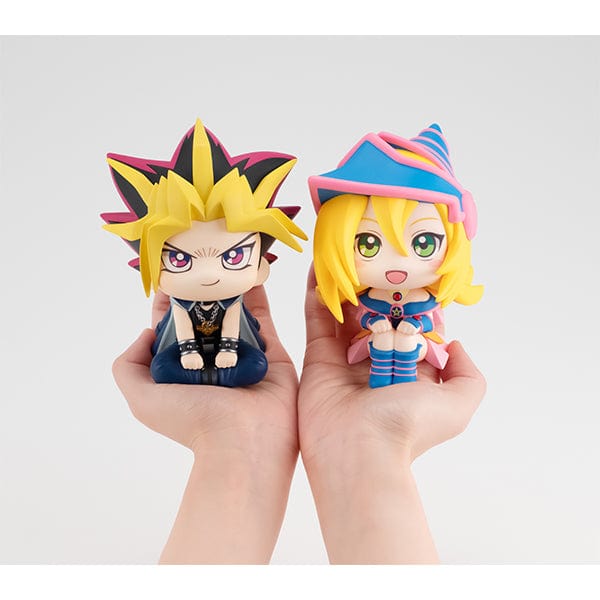 Megahouse LOOK UP SERIES YU-GI-OH ! DUEL MONSTERS Yami Yugi ＆ Dark Magician Girl【 with gift - Cushion 】