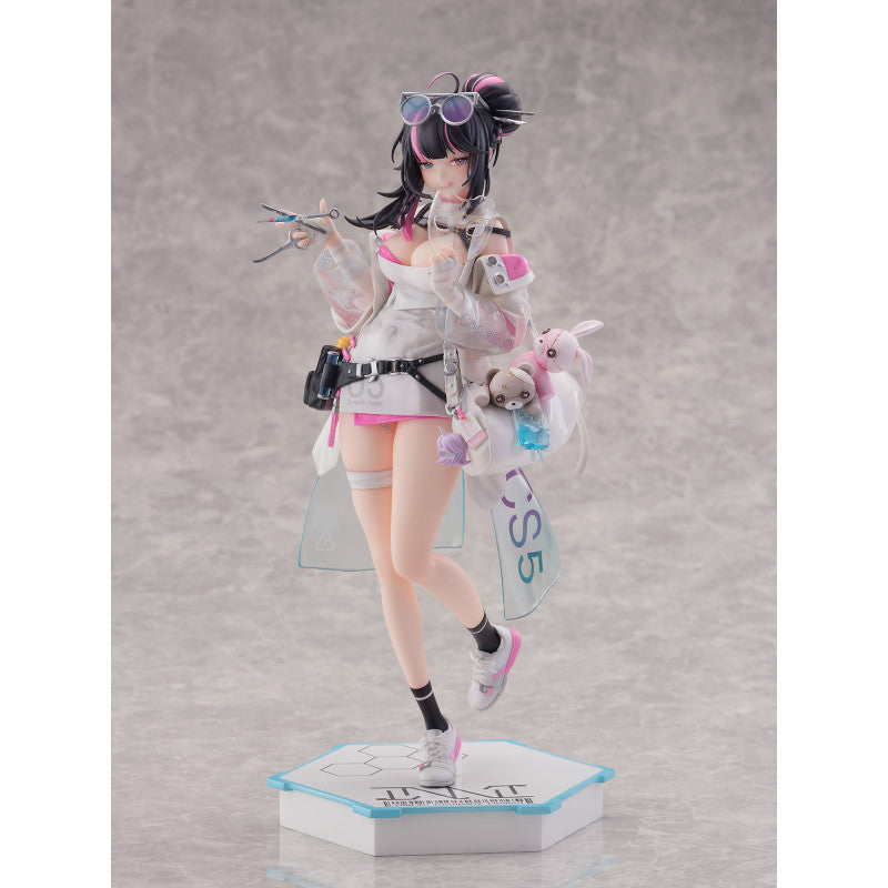 Neural Cloud Vee 1/7 Scale Figure