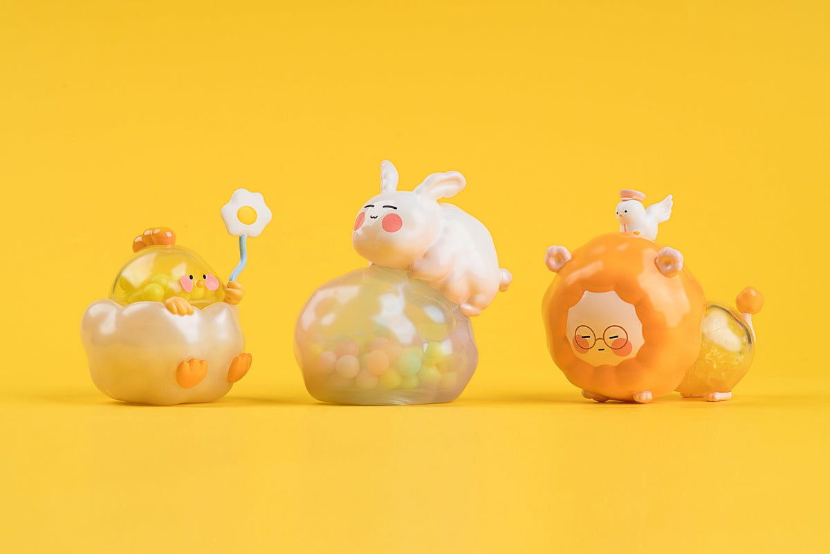 SimonToys SIMONTOYS DONKEE LIGHT AND SOFT SERIES TRADING FIGURE