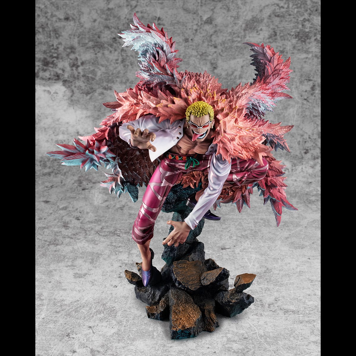 Megahouse - One Piece - SA-Maximum - Great Pirate Big Mom Charlotte Linlin,  Portrait of Pirate Collectible Figure