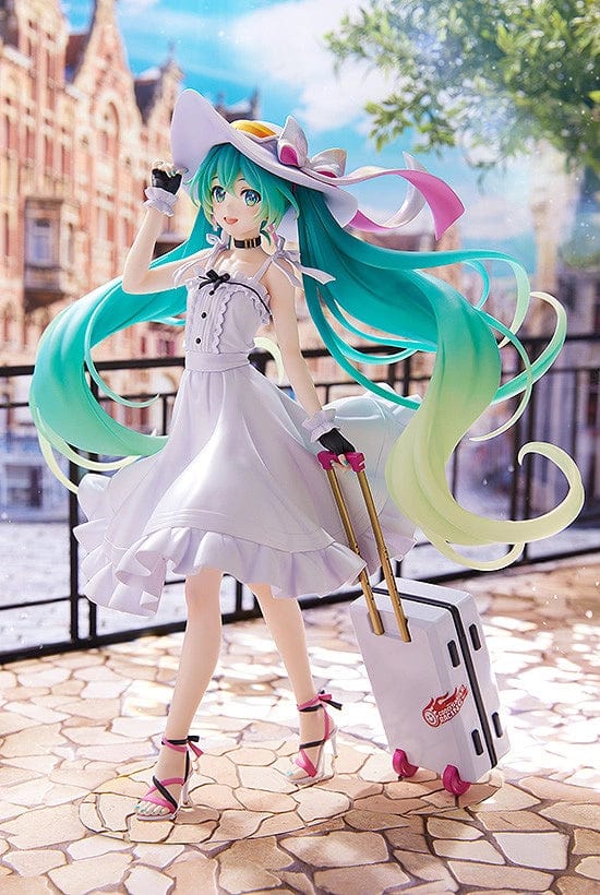 Max Factory Racing Miku 2021: Private Ver. 1/7th Scale Figure