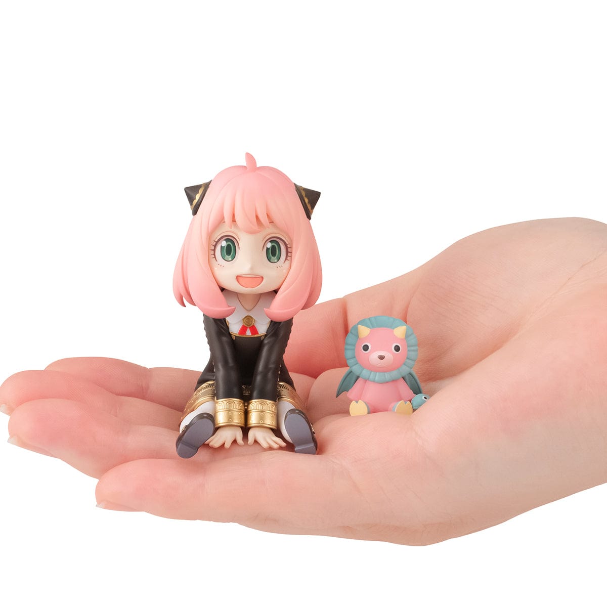 Megahouse SPY x FAMILY G.E.M. Series Palm Size Anya ( with gift - post card )