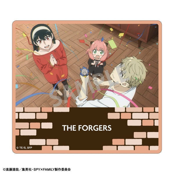 spyxfamily-trading-square-