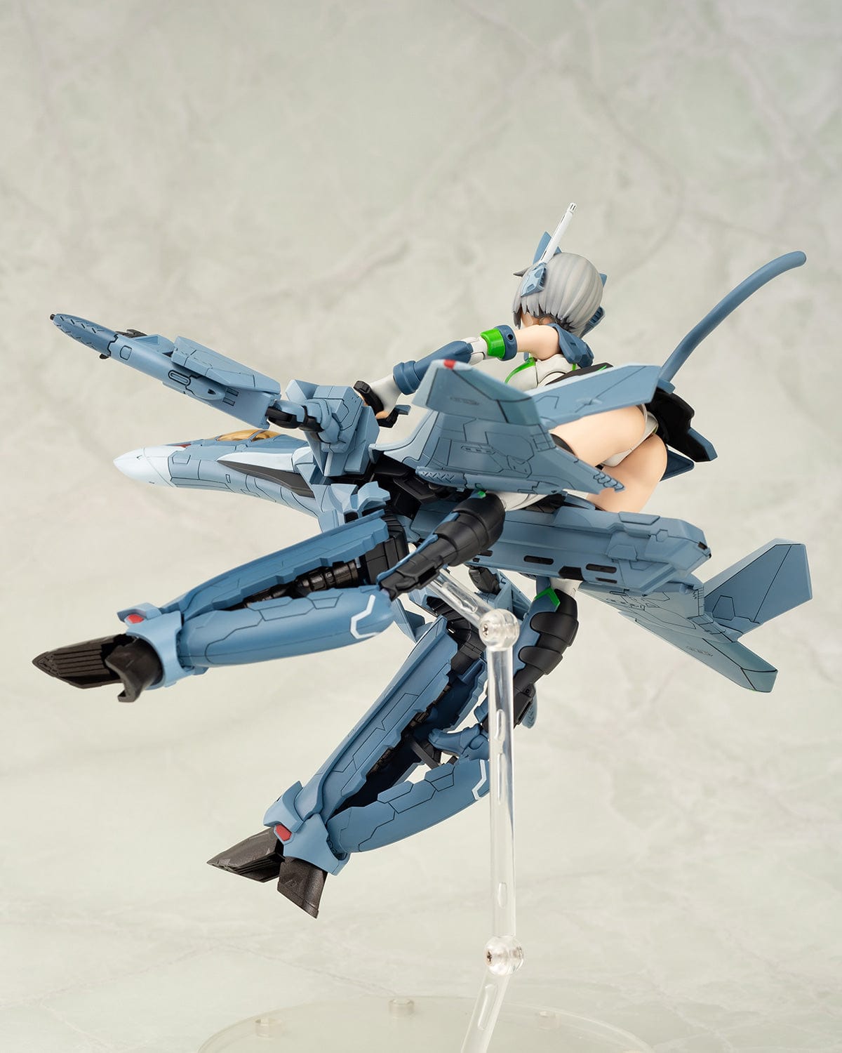 Aoshima Bunka Kyozai Co., Ltd. V.F.G. MacrossΔ VF-31A KAIROS